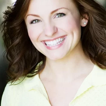 Erin Lindsey Krom