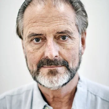 Gareth Armstrong