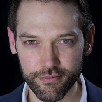 Georgie Daburas