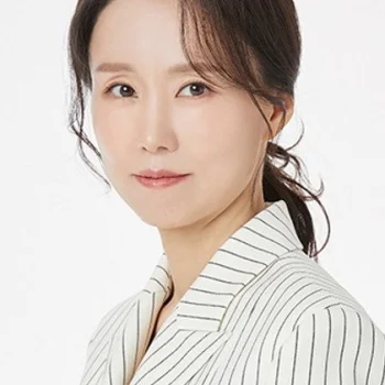 Goo Si-yeon