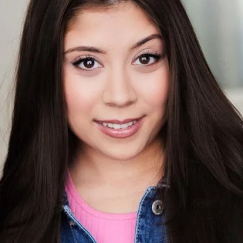 Hannah Martinez-Crow