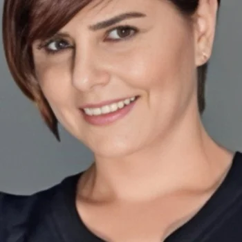 İpek Düzgünkaya