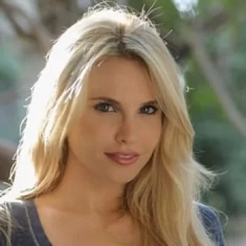 Jacqui Holland