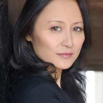 Janet Lo