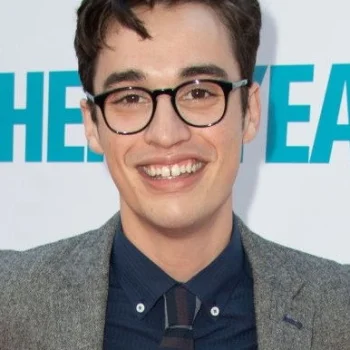 Joey Bragg