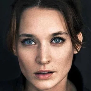 Josefin Asplund