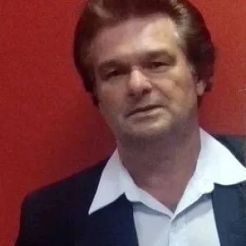 Джозеф Оливейра