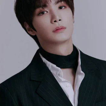 JR