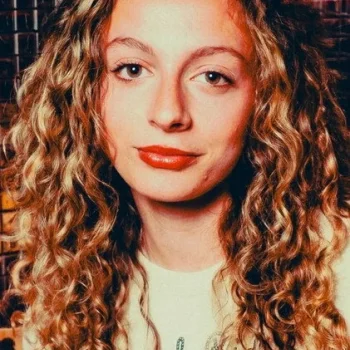 Julia DiCesare