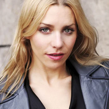 Julia Dietze