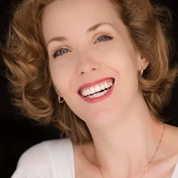 Julia Kay