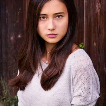 Julia Ueno