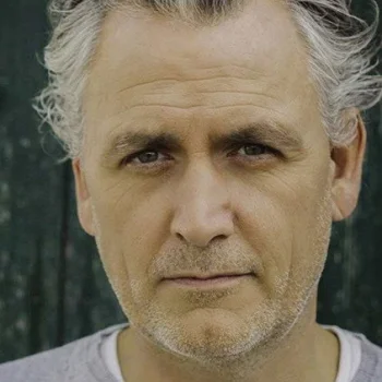 Julian Nicholson