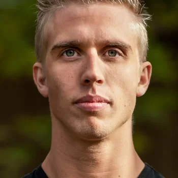 Джастин Хауэлл