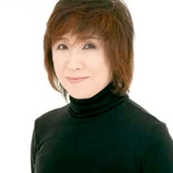 Кадзуэ Комия