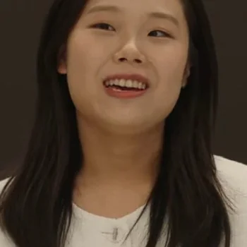 Kang Min-ji