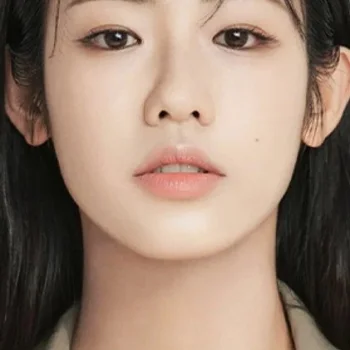 Kang Yu-ra