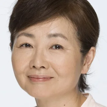 Kazue Tsunogae