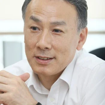 Kim Hee-yeol