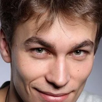 Кирилл Кузнецов
