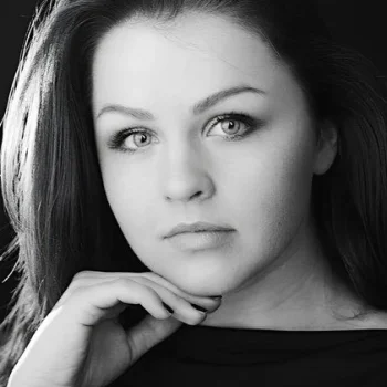 Liliia Tsvelikova
