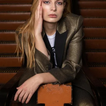 Lauren De Bie