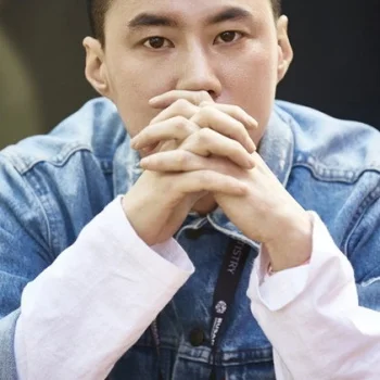 Lee Hwan