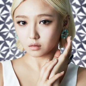 Lee Min-young