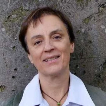 Lisa Eder