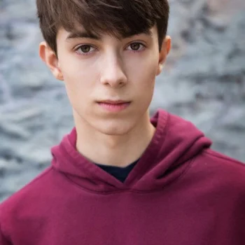 Lucas Oktay