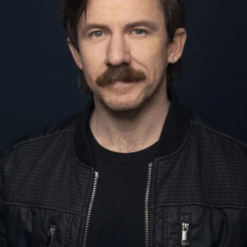 Люк Барнетт