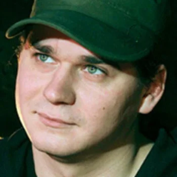 Максим Тарасов