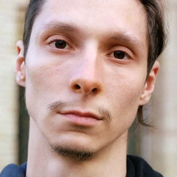 Максим Наконечный