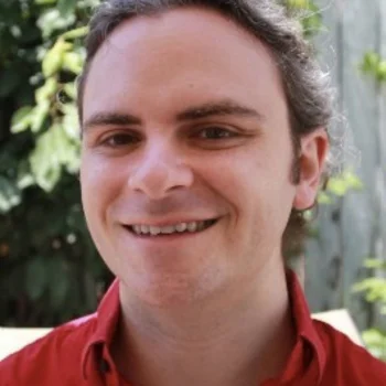 Marly Halpern-Graser