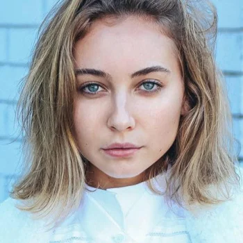 Mavournee Hazel