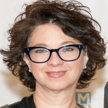 Melanie Marnich