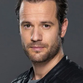 Миклош Баньяи