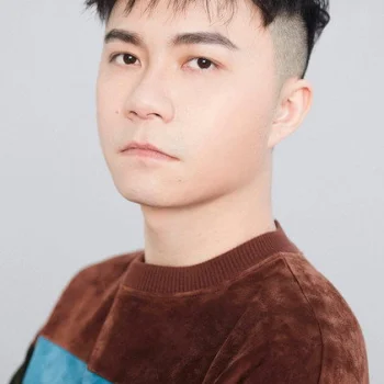 Mingqian Gao