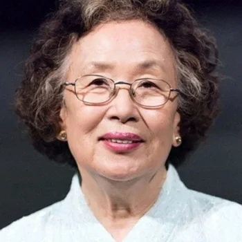 Na Moon-hee