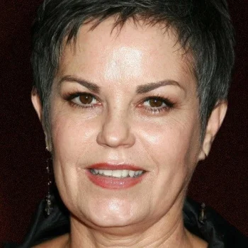 Nancy Oliver