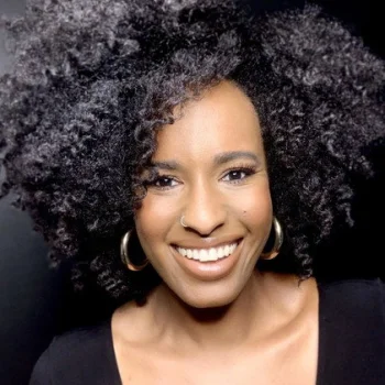 Nayanna Holley