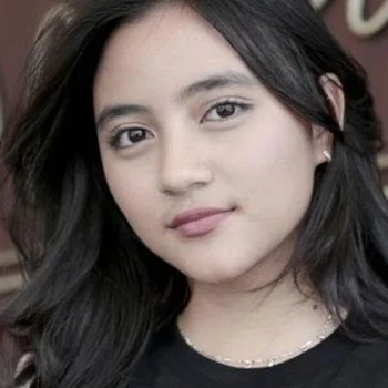Nayla Purnama