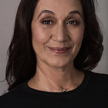Nazan Ayas