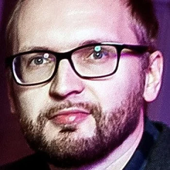 Николай Ларионов