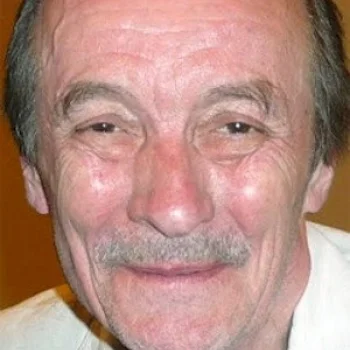 Оливер Смит