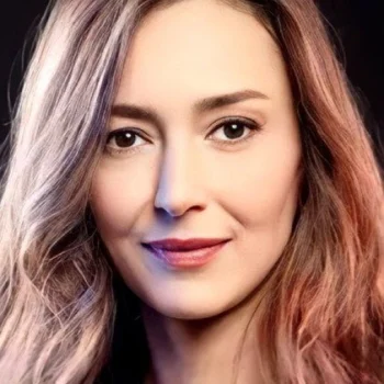 Özlem Çınar