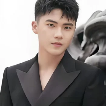 Pan Yize