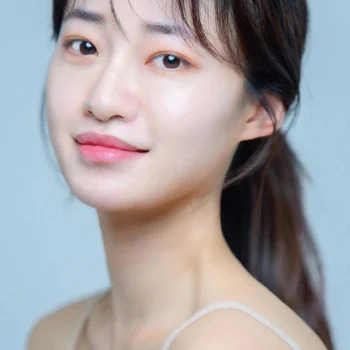 Park Ga-young