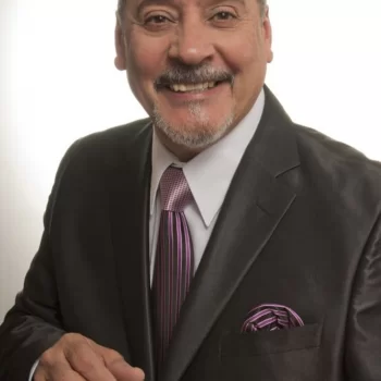 Ray De La Paz