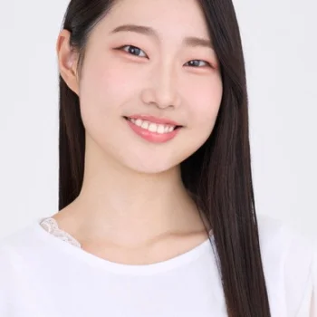 Risa Shiomi